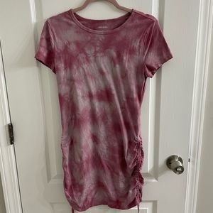 Womens short sleeve ruched side bodycon dress, worn once, like new